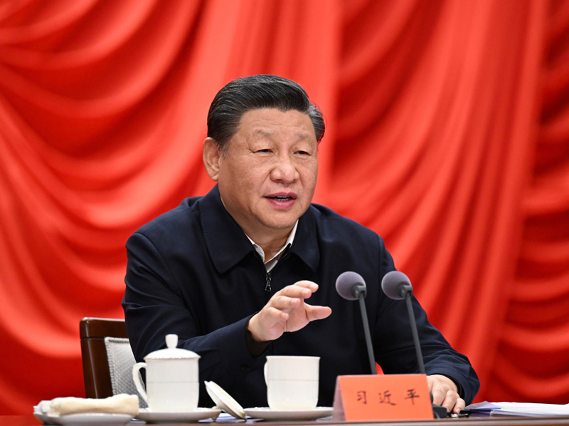 　　1月11日，省部級(jí)主要領(lǐng)導(dǎo)干部學(xué)習(xí)貫徹黨的十九屆六中全會(huì)精神專題研討班在中央黨校（國(guó)家行政學(xué)院）開(kāi)班。中共中央總書(shū)記、國(guó)家主席、中央軍委主席習(xí)近平在開(kāi)班式上發(fā)表重要講話。新華社記者 李學(xué)仁 攝